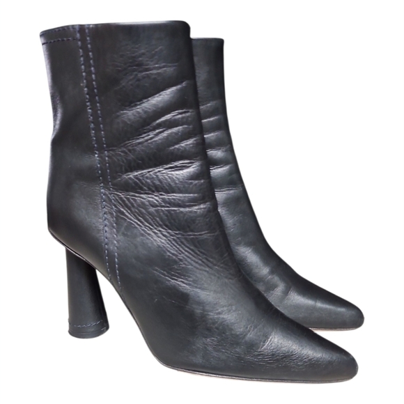 JACQUEMUSLes Bottes Toula Black Leather Ankle Boots in Size EU 36.5 / US 6.5